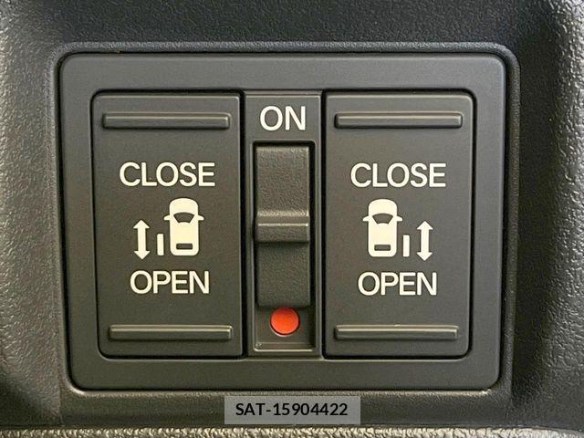 Honda N BOX CUSTOM 2024-10 8526109-2