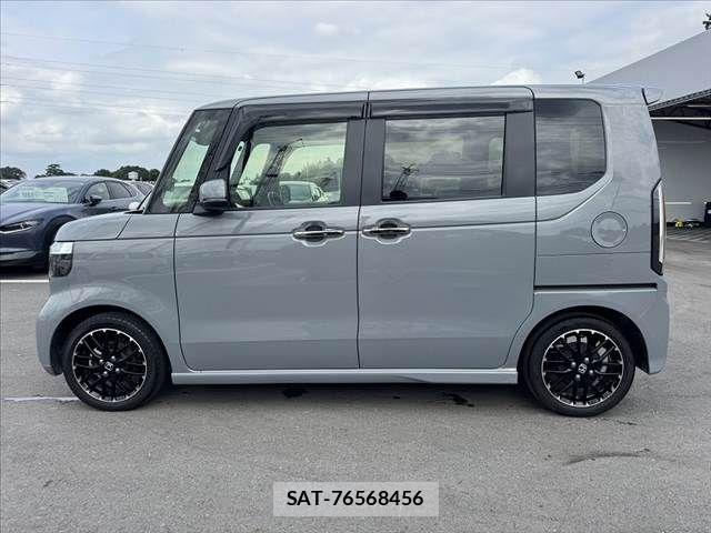 Honda N BOX CUSTOM 2024-02 8562906-10