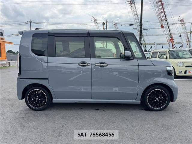 Honda N BOX CUSTOM 2024-02 8562906-11
