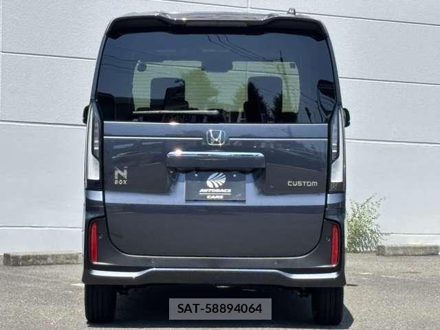 Honda N BOX CUSTOM 2026-07 8562885-8
