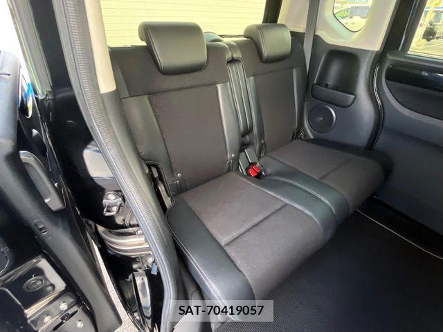 Honda N BOX CUSTOM 2017-04 8562932-9