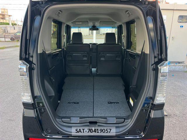 Honda N BOX CUSTOM 2017-04 8562932-10