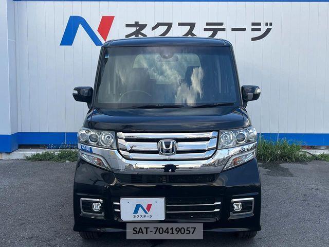 Honda N BOX CUSTOM 2017-04 8562932-14