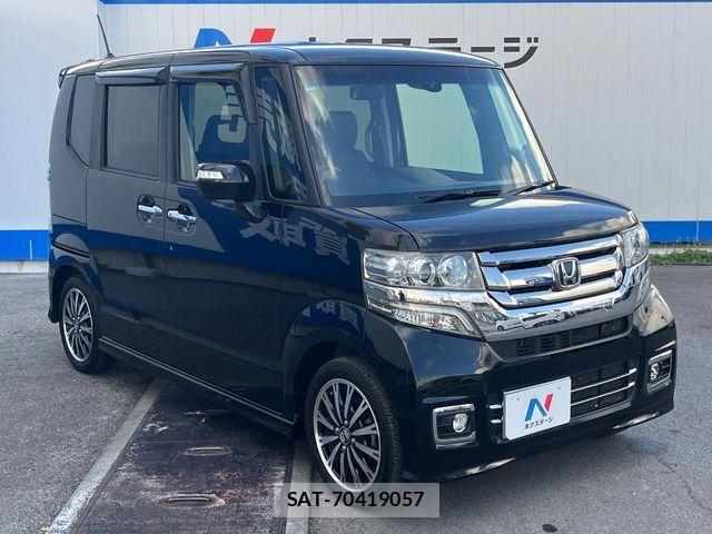 Honda N BOX CUSTOM 2017-04 8562932-16
