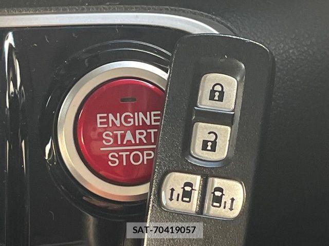 Honda N BOX CUSTOM 2017-04 8562932-6