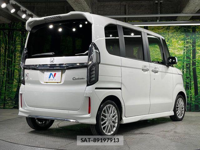 Honda N BOX CUSTOM 2023-08 8562896-16