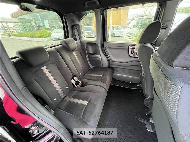Honda N BOX CUSTOM 2018-04 8562916-12