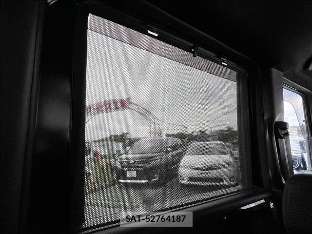 Honda N BOX CUSTOM 2018-04 8562916-19