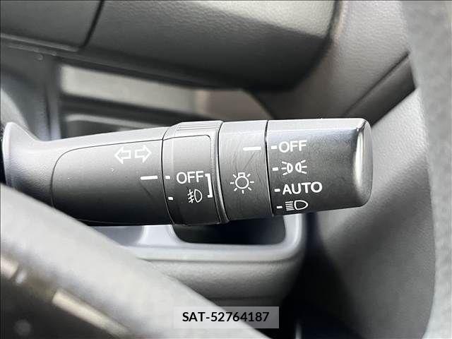 Honda N BOX CUSTOM 2018-04 8562916-23