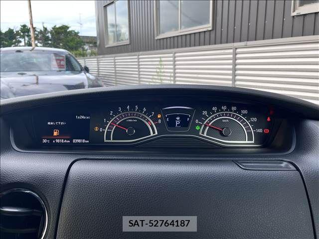 Honda N BOX CUSTOM 2018-04 8562916-24