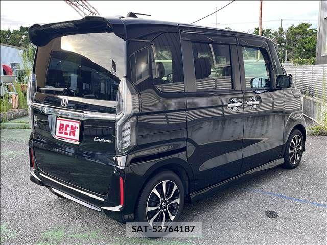Honda N BOX CUSTOM 2018-04 8562916-5