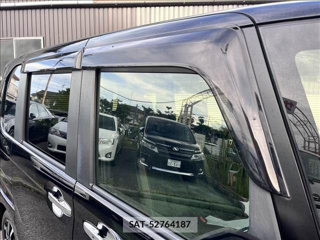 Honda N BOX CUSTOM 2018-04 8562916-8