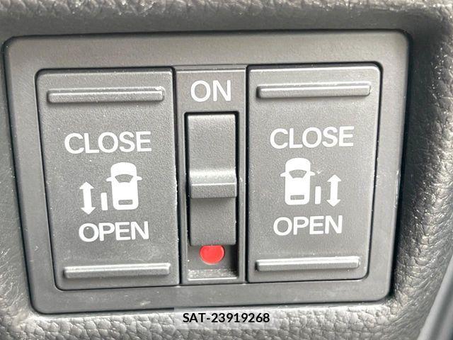 Honda N BOX CUSTOM 2022-10 8562910-4