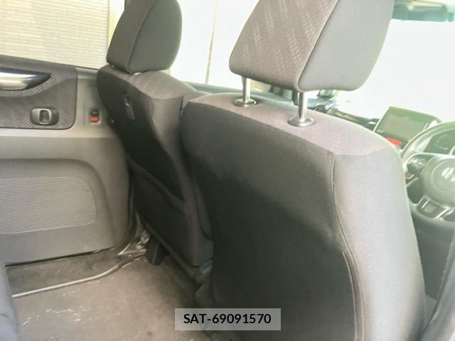 Honda N BOX CUSTOM 2013-09 8562949-11