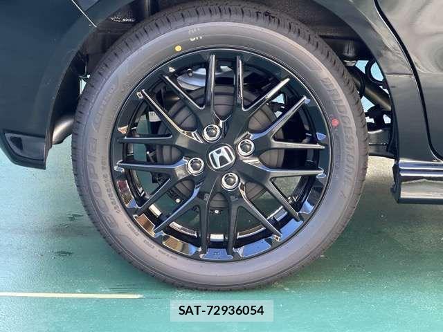 Honda N BOX CUSTOM 2026-06 8562888-14