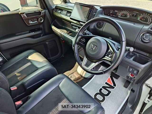 Honda N BOX CUSTOM 2017-11 8562908-10