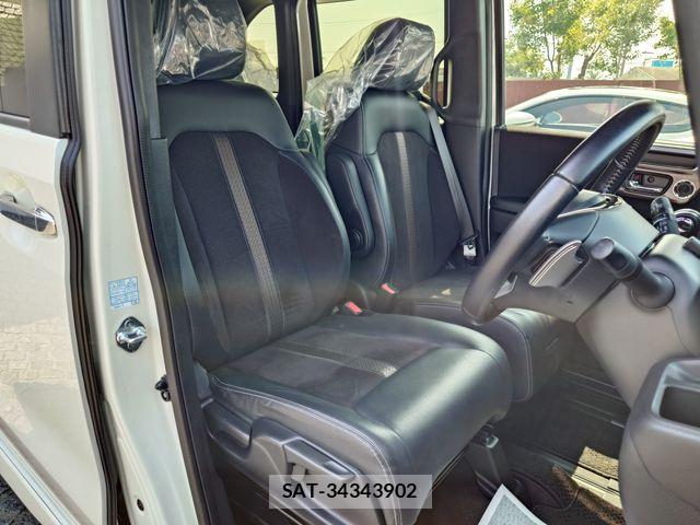 Honda N BOX CUSTOM 2017-11 8562908-11