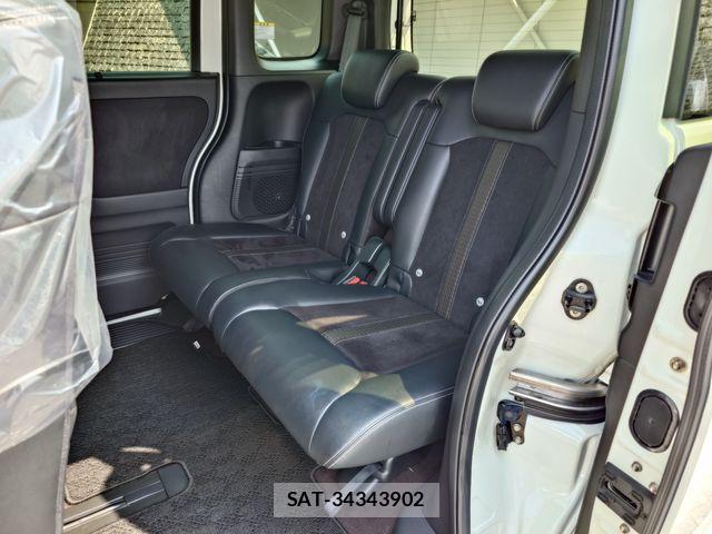 Honda N BOX CUSTOM 2017-11 8562908-21