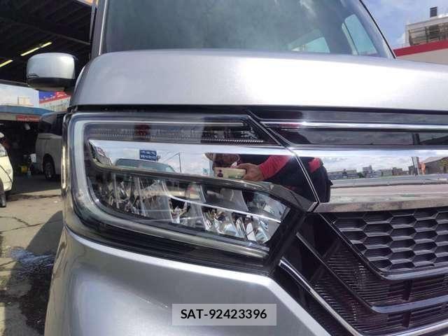 Honda N BOX CUSTOM 2019-08 8562918-14