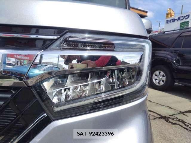 Honda N BOX CUSTOM 2019-08 8562918-15