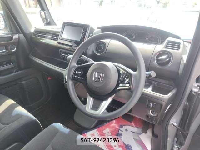 Honda N BOX CUSTOM 2019-08 8562918-6