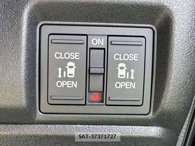 Honda N BOX CUSTOM 2026-06 8562894-16