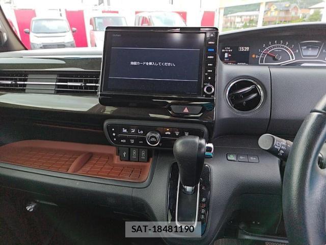 Honda N BOX CUSTOM 2019-02 8562915-16