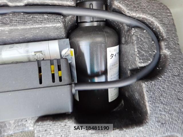Honda N BOX CUSTOM 2019-02 8562915-29