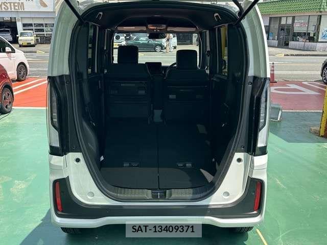 Honda N BOX CUSTOM 2026-04 8562884-12