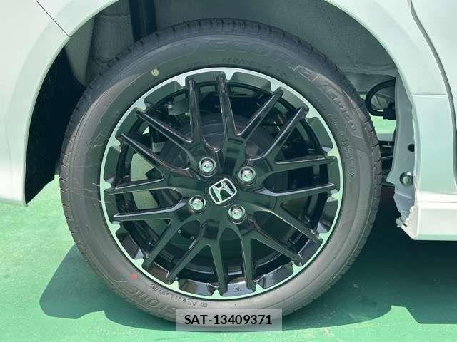 Honda N BOX CUSTOM 2026-04 8562884-14