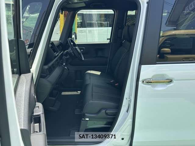 Honda N BOX CUSTOM 2026-04 8562884-4