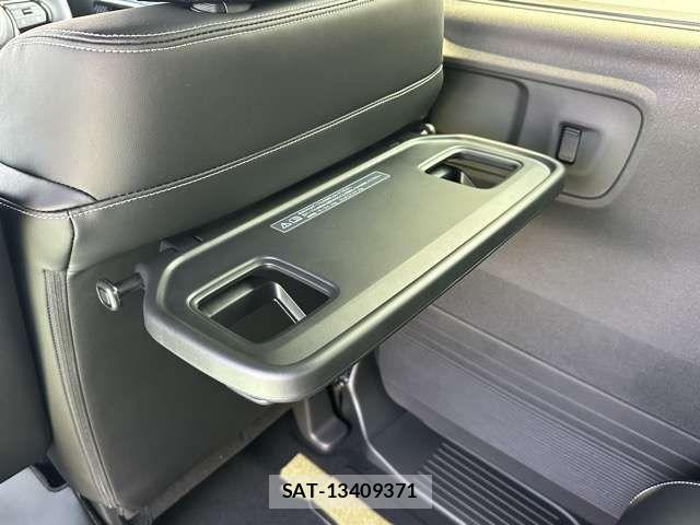 Honda N BOX CUSTOM 2026-04 8562884-6