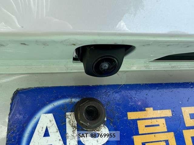 Honda N BOX CUSTOM 2026-04 8562886-10