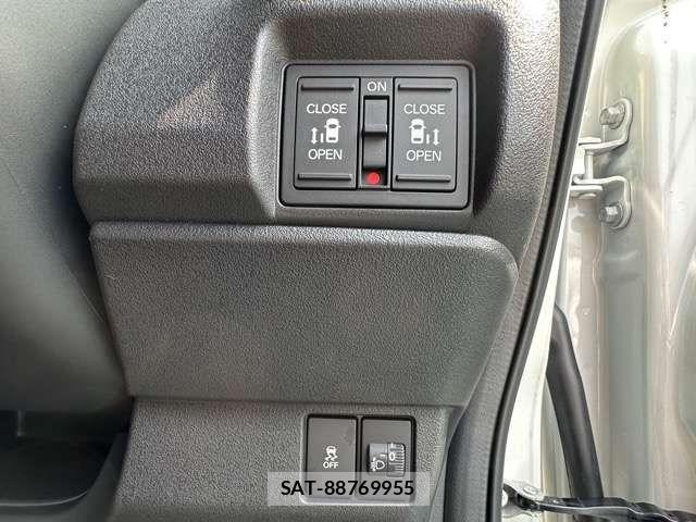 Honda N BOX CUSTOM 2026-04 8562886-18