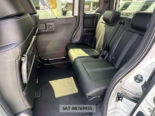 Honda N BOX CUSTOM 2026-04 8562886-5