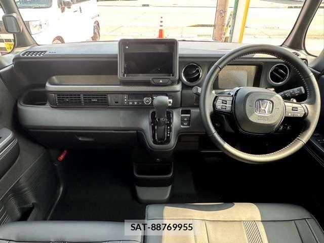 Honda N BOX CUSTOM 2026-04 8562886-8