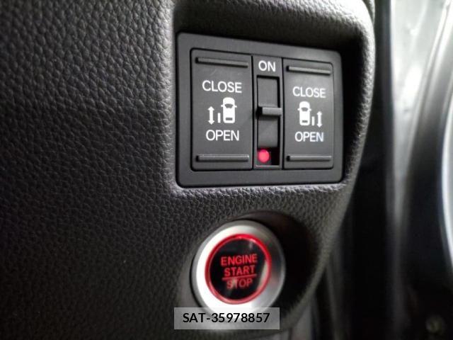 Honda N BOX CUSTOM 2018-04 8562920-13
