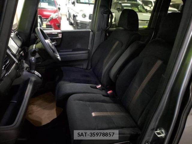 Honda N BOX CUSTOM 2018-04 8562920-23