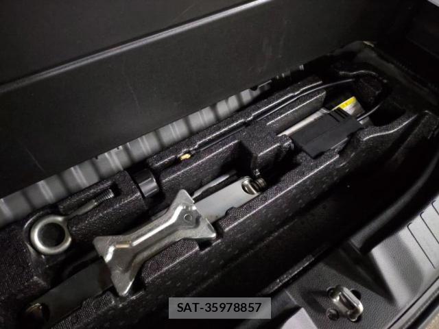 Honda N BOX CUSTOM 2018-04 8562920-29
