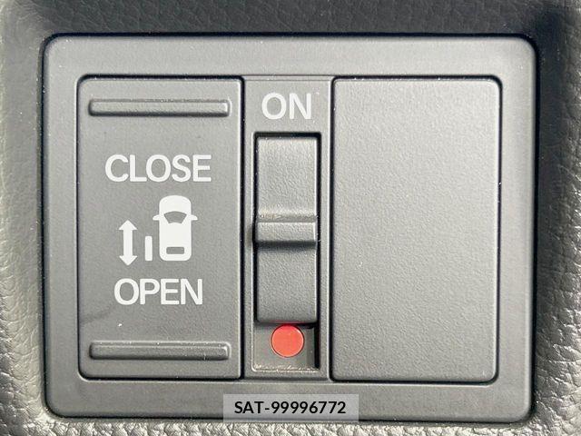 Honda N BOX CUSTOM 2022-08 8562911-5