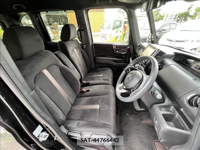 Honda N BOX CUSTOM 2019-04 8562922-11