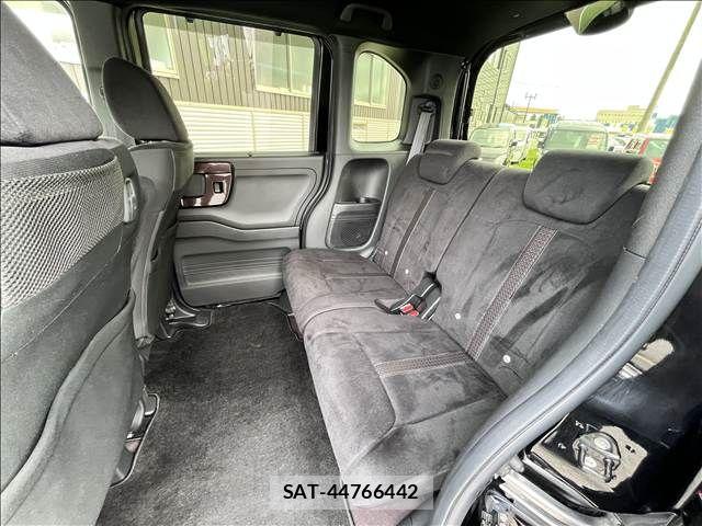 Honda N BOX CUSTOM 2019-04 8562922-15
