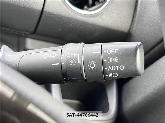 Honda N BOX CUSTOM 2019-04 8562922-22