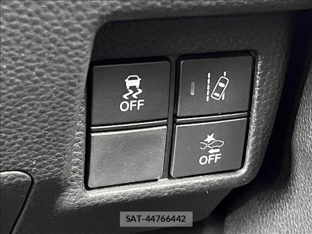 Honda N BOX CUSTOM 2019-04 8562922-27