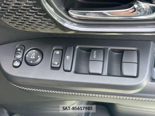 Honda N BOX CUSTOM 2026-07 8562882-15