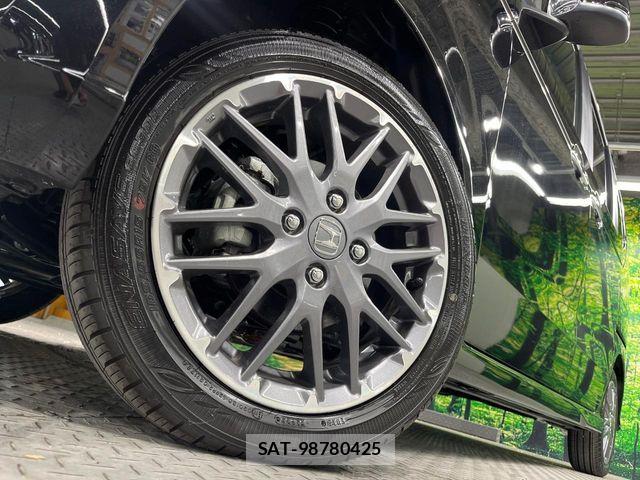 Honda N BOX CUSTOM 2026-05 8562889-12