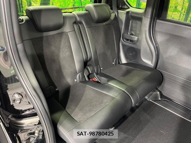 Honda N BOX CUSTOM 2026-05 8562889-8