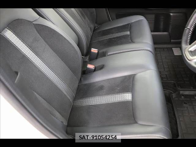 Honda N BOX CUSTOM 2022-12 8562905-10