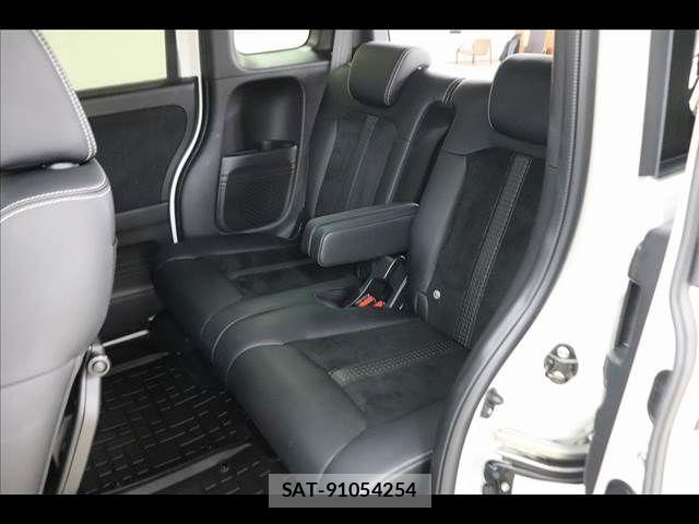 Honda N BOX CUSTOM 2022-12 8562905-12