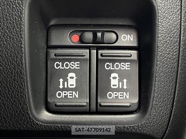 Honda N BOX CUSTOM 2016-09 8562938-4